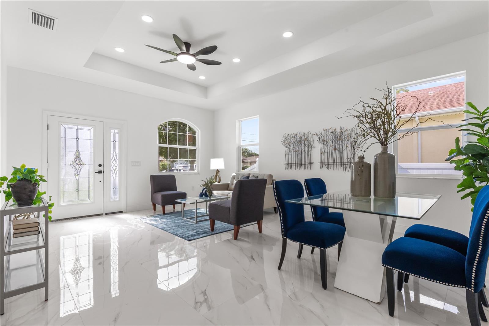 8314 N Paddock Ave, Tampa, FL 33614 photo