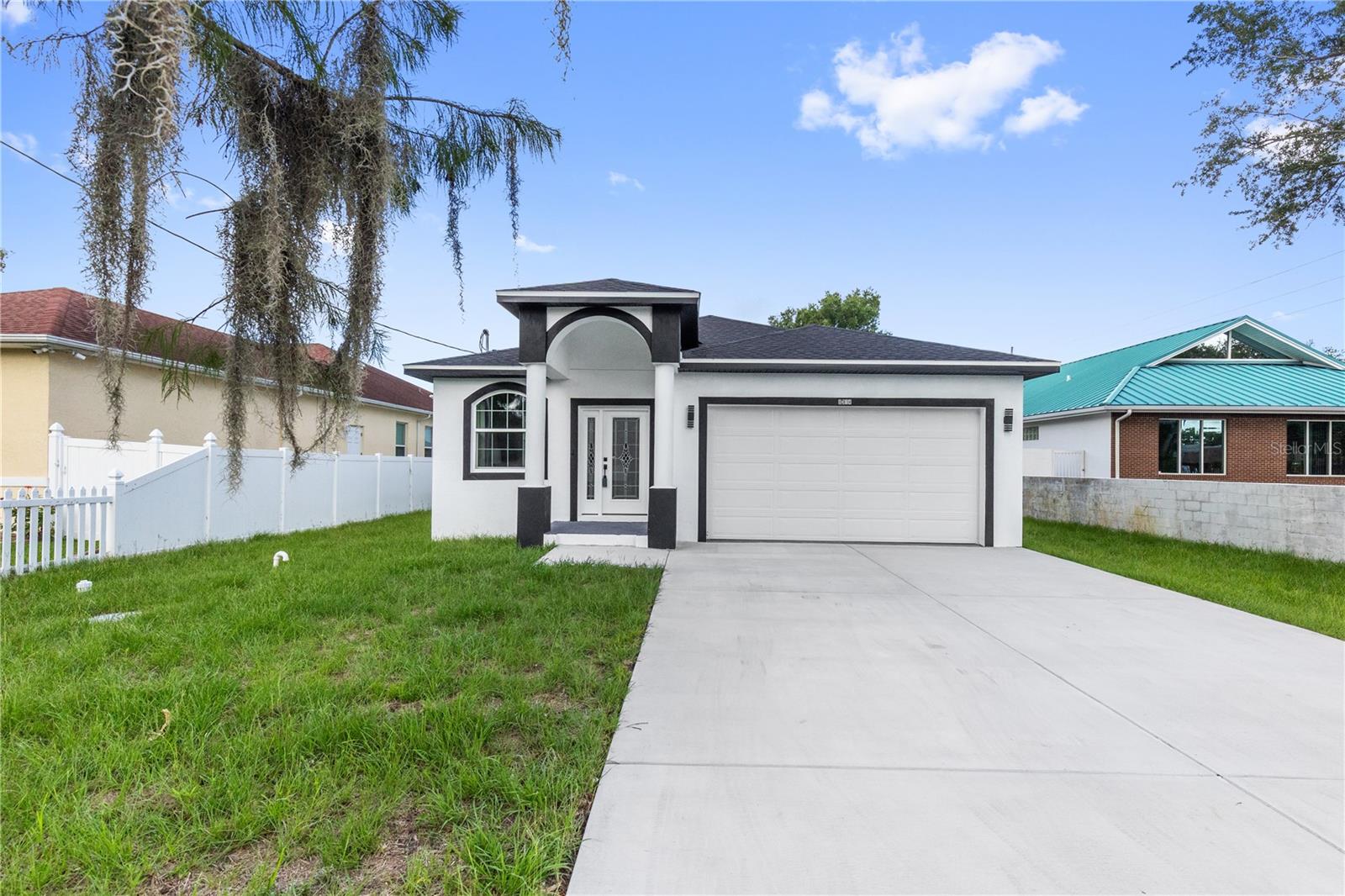 8314 N Paddock Ave, Tampa, FL 33614 photo