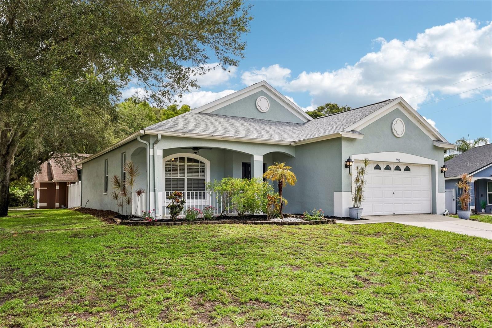2510 Butterfly Landing Dr, Land O Lakes, FL 34638 photo