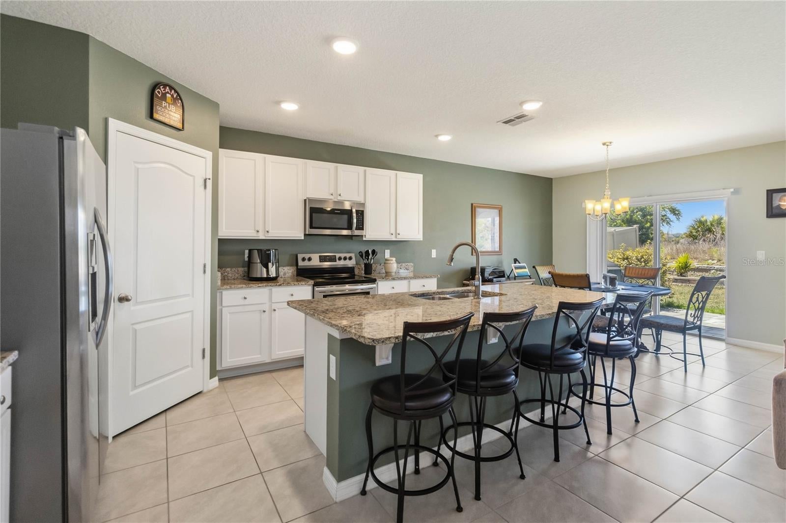 2464 White Poppy Dr, Kissimmee, FL 34747 photo