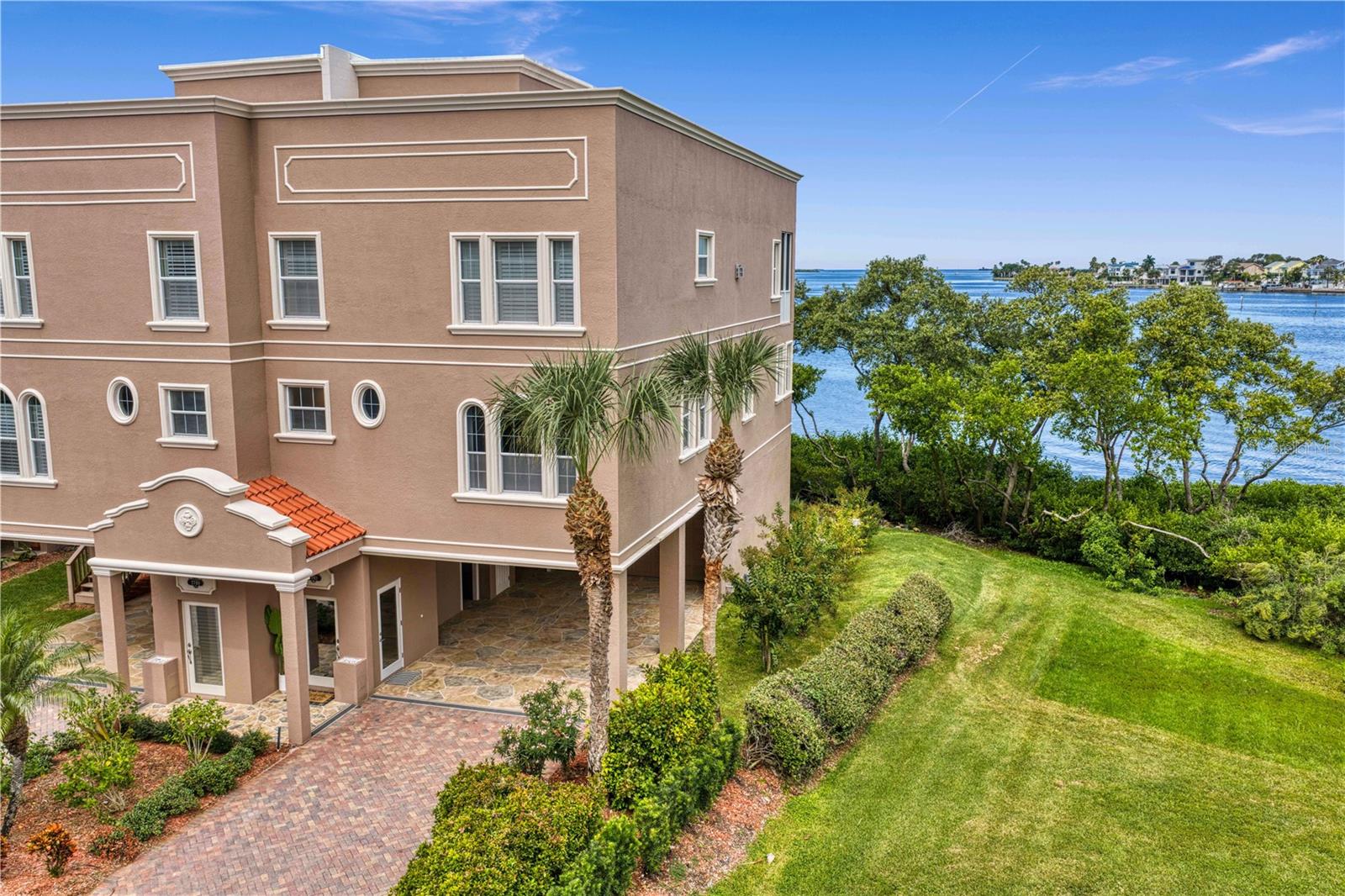 2762 Reserve Ct, Dunedin, FL 34698