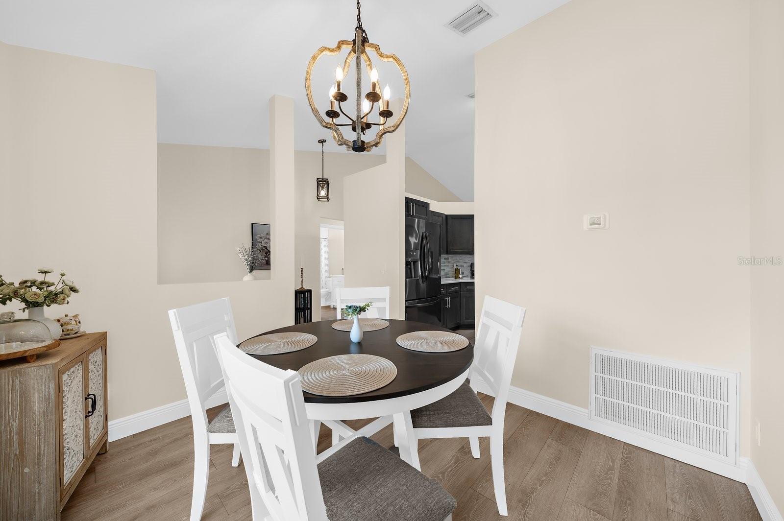5022 20 Street Ct, Bradenton, FL 34203 photo