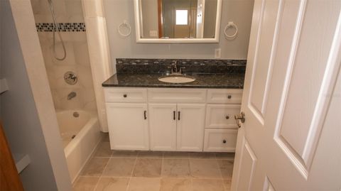 Single Family Residence in MELROSE FL 7925 NE 221ST STREET 15.jpg