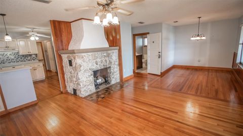 Single Family Residence in MELROSE FL 7925 NE 221ST STREET 6.jpg