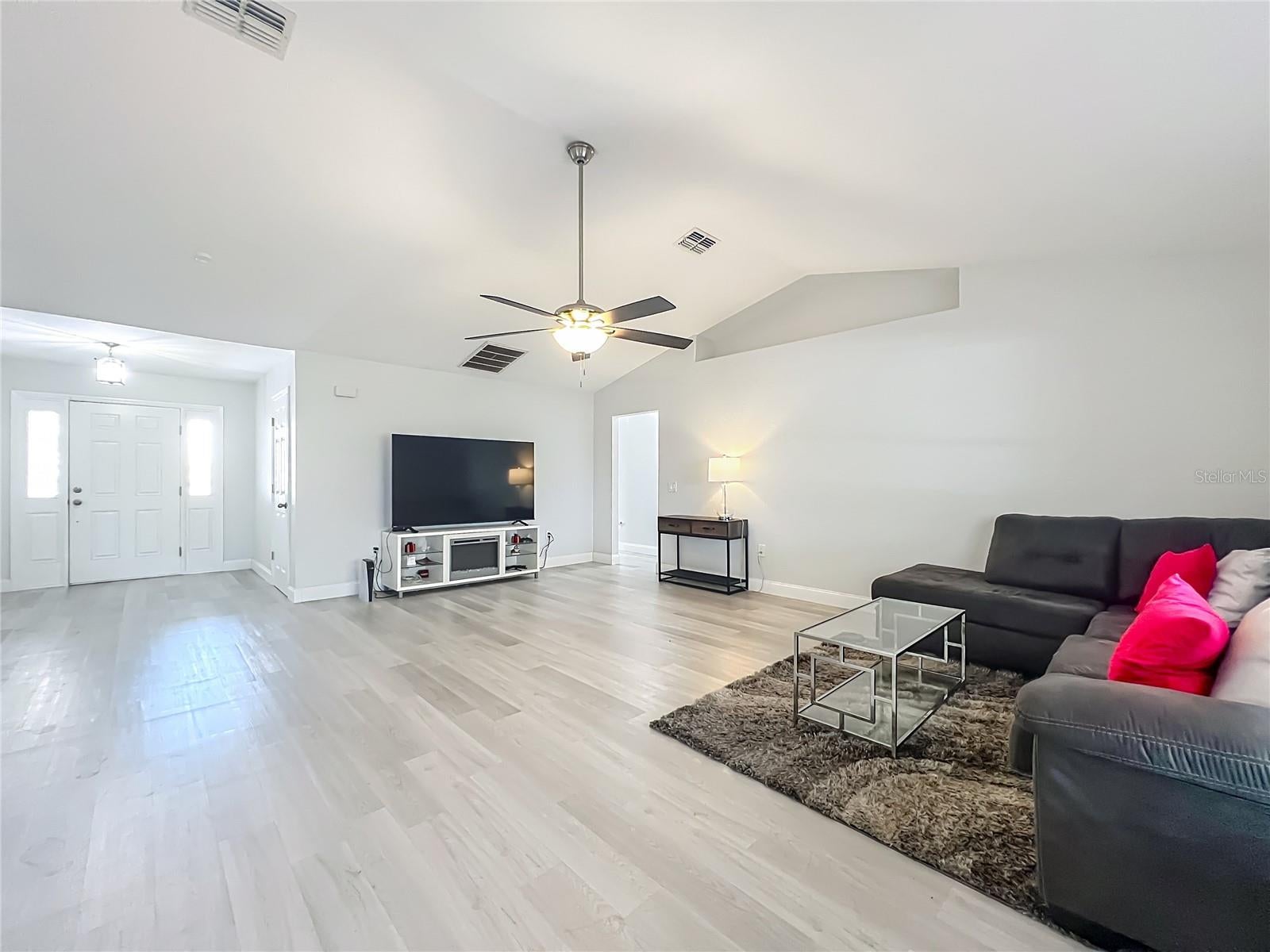 12368 Killian St, Spring Hill, FL 34609 photo