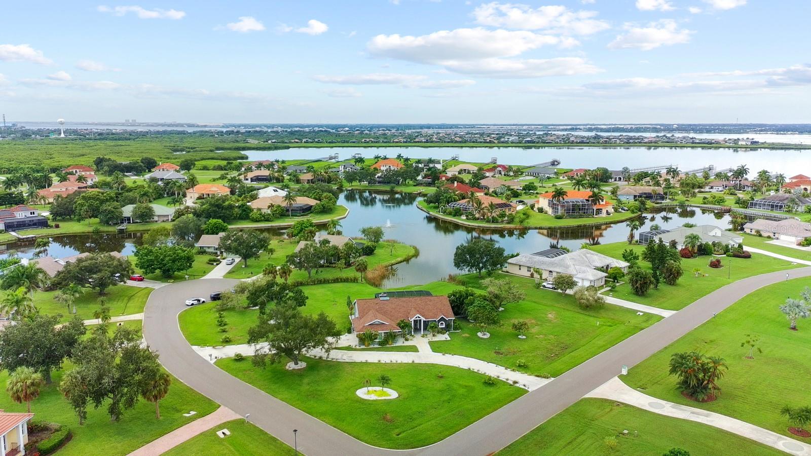 6187 9 Avenue Cir, Bradenton, FL 34212 photo