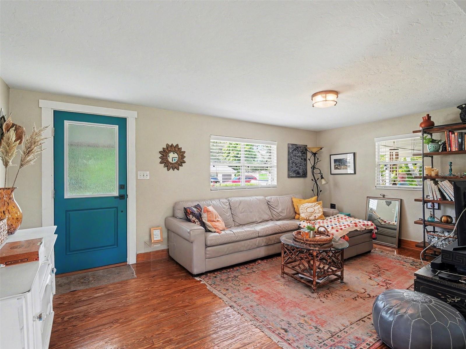 3035 Hillview St, Sarasota, FL 34239 photo