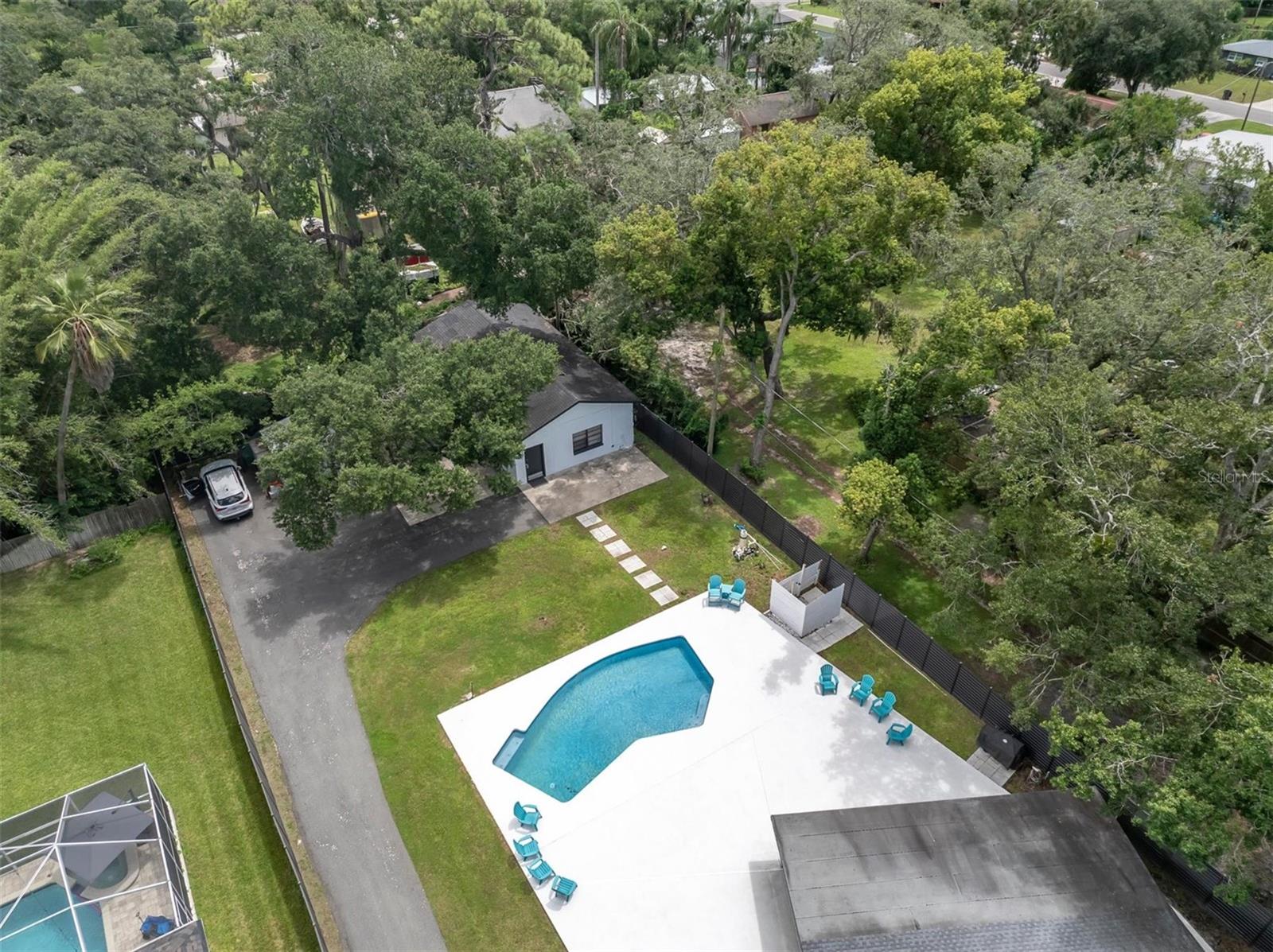 12409 North Blvd, Tampa, FL 33612 photo