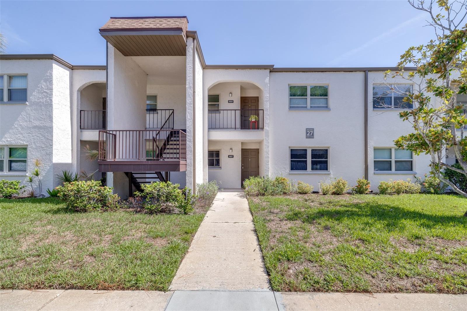 7701 Starkey Rd, Seminole, FL 33777