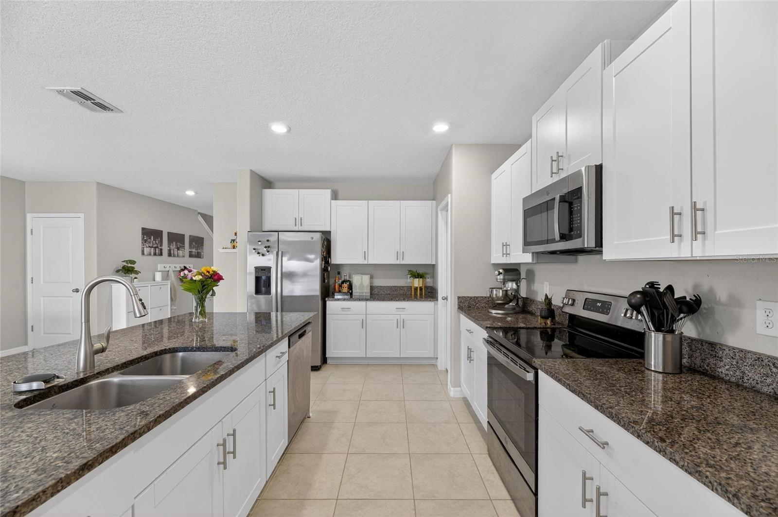 16791 Delia St, Wimauma, FL 33598 photo