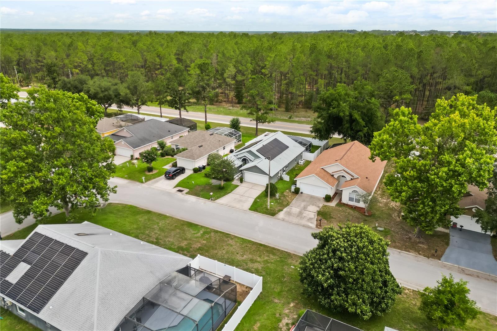 638 Pine Cone Dr, Davenport, FL 33897 photo
