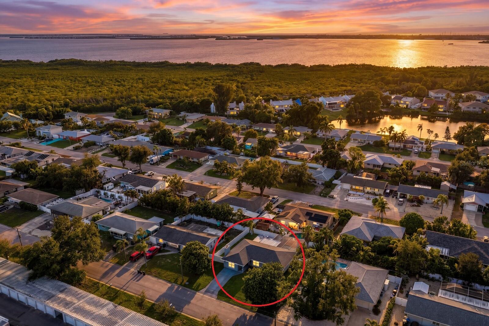 8404 43 Avenue Terrace, Bradenton, FL 34209 photo