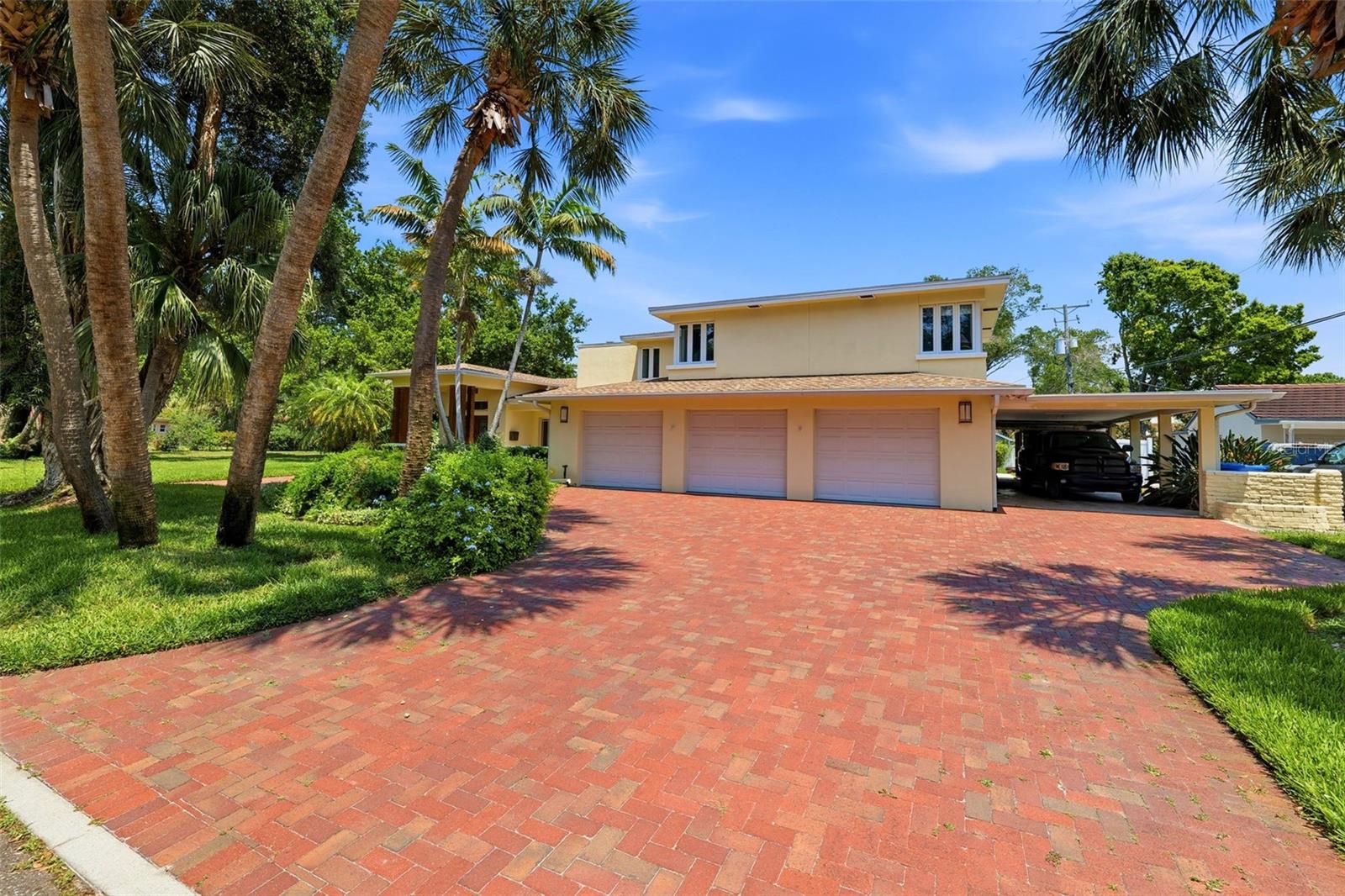 6000 2 St, Saint Petersburg, FL 33705 photo
