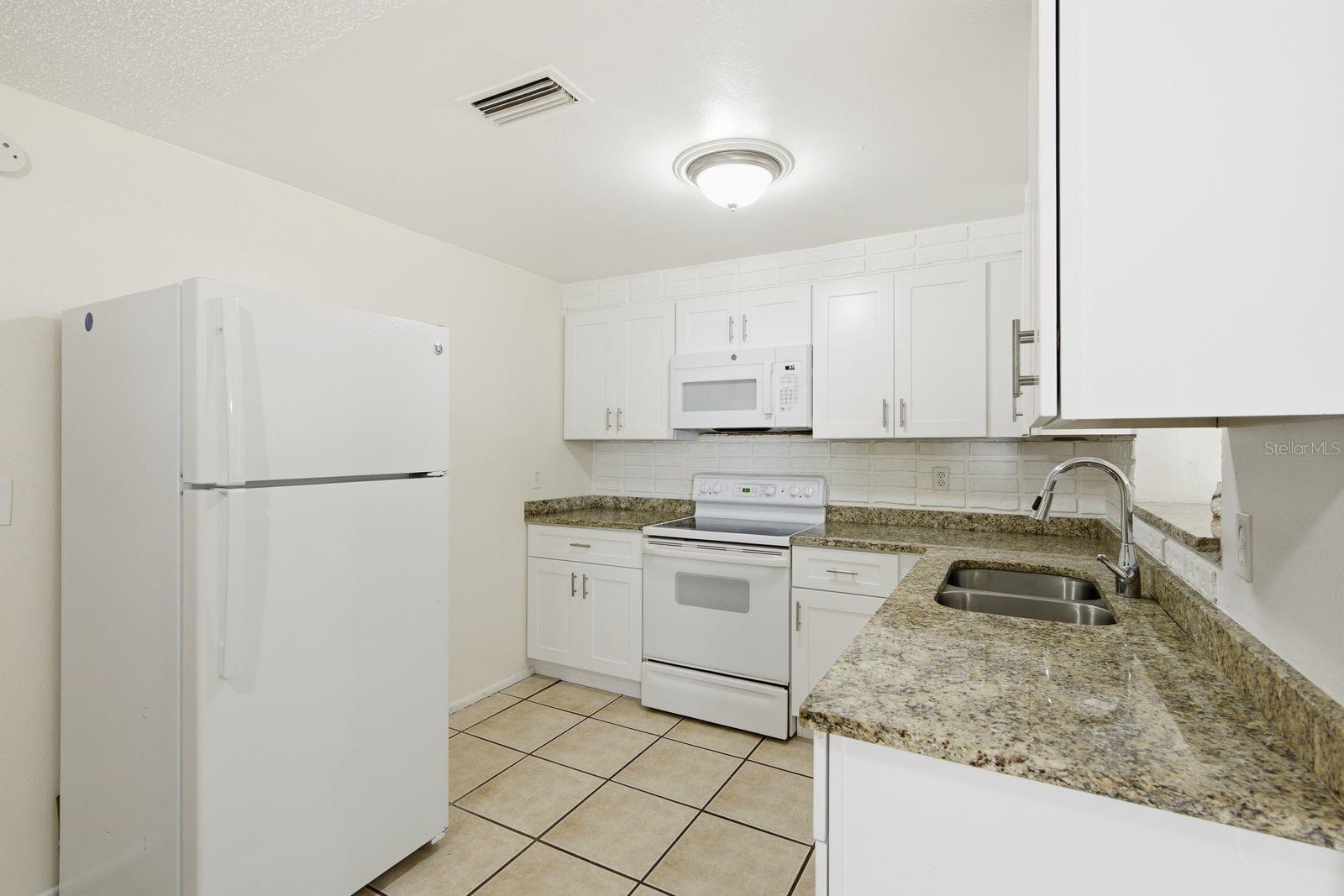 1119 17 Ave, Largo, FL 33778 photo