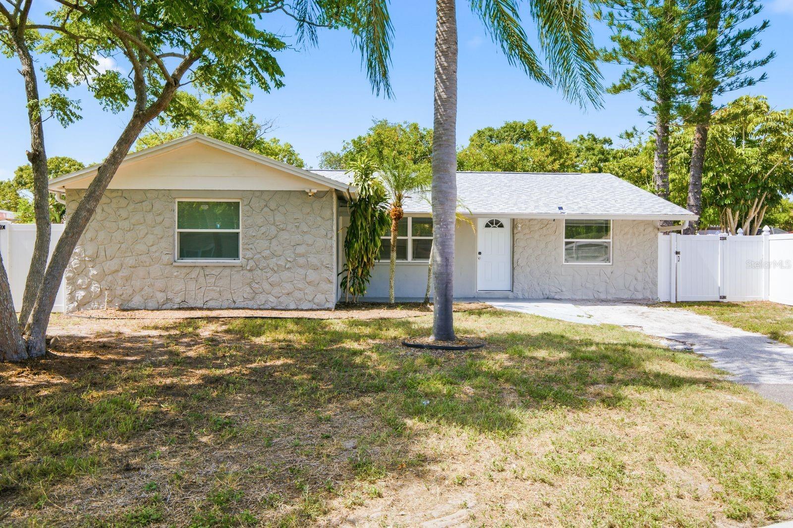 1119 17 Ave, Largo, FL 33778