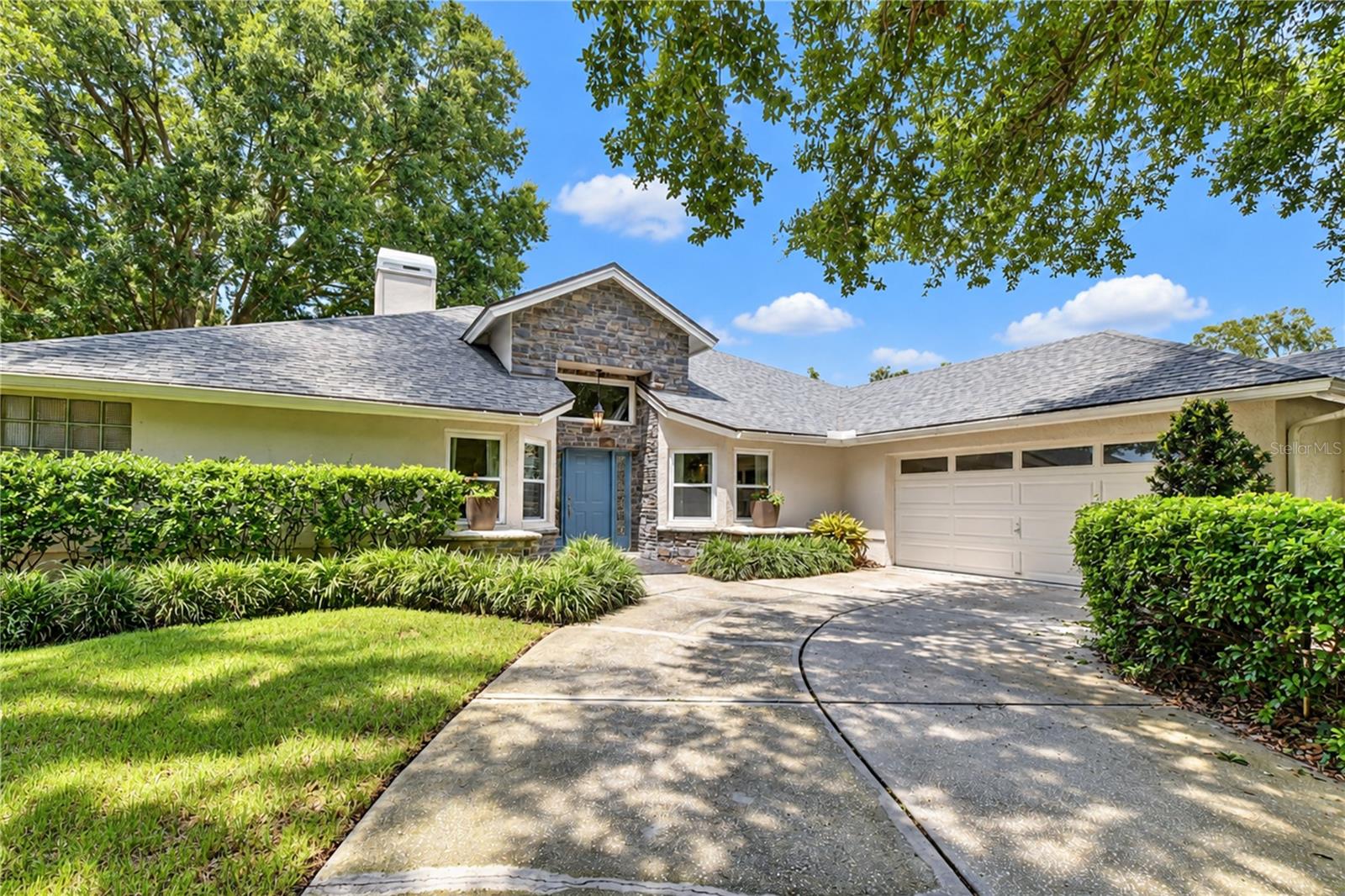 16502 Blenheim Dr, Lutz, FL 33549