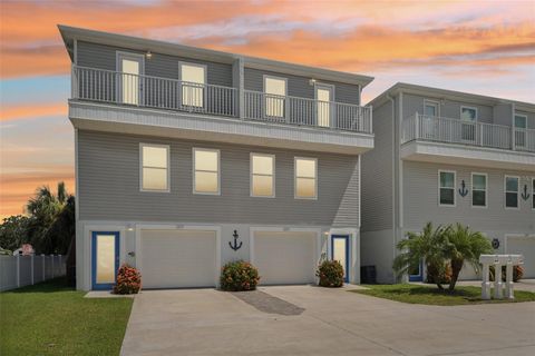 Townhouse in HUDSON FL 6873 CLARK STREET.jpg