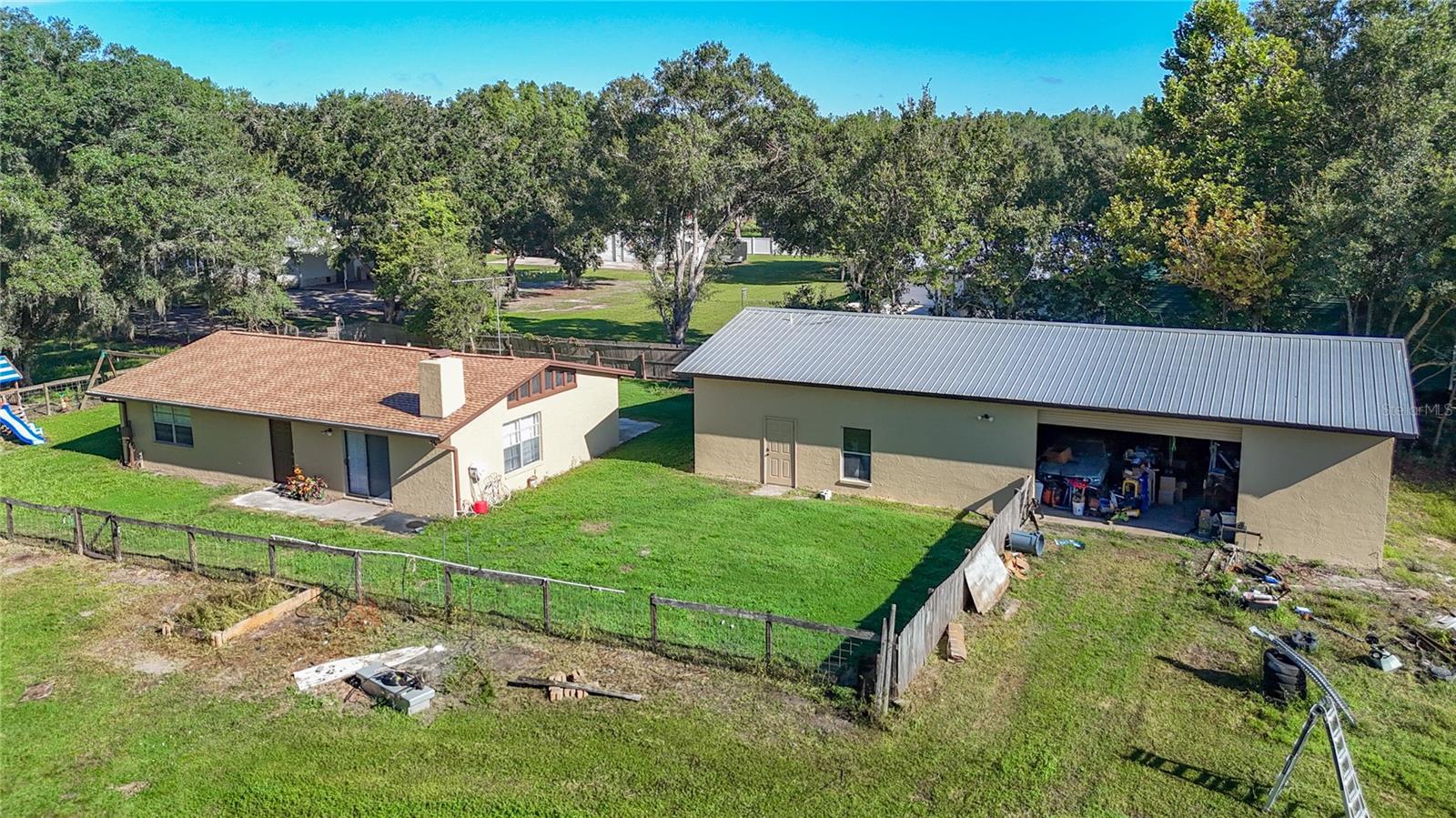 7102 5 Acre Rd, Plant City, FL 33565