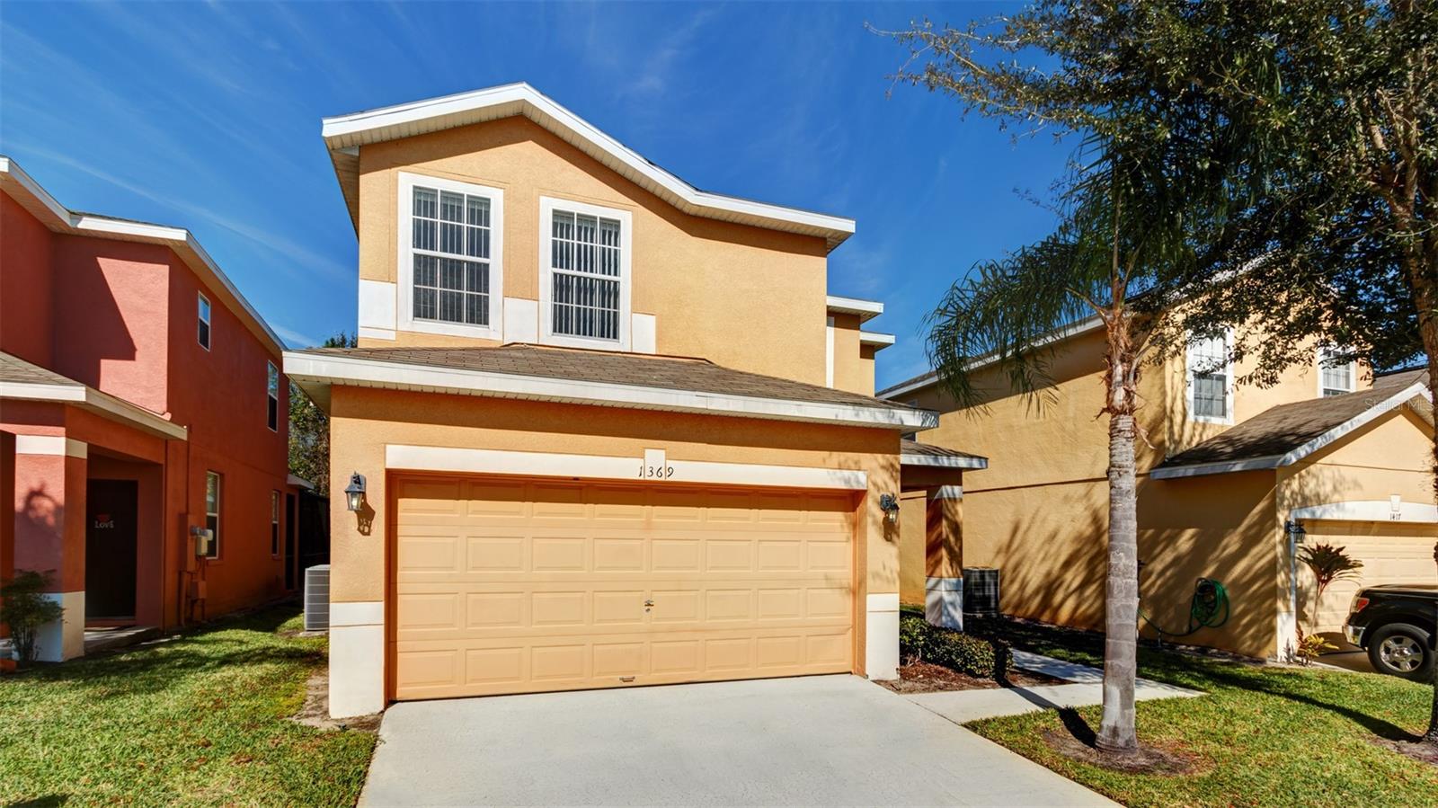 1369 Royal Ridge Dr, Davenport, FL 33896 photo