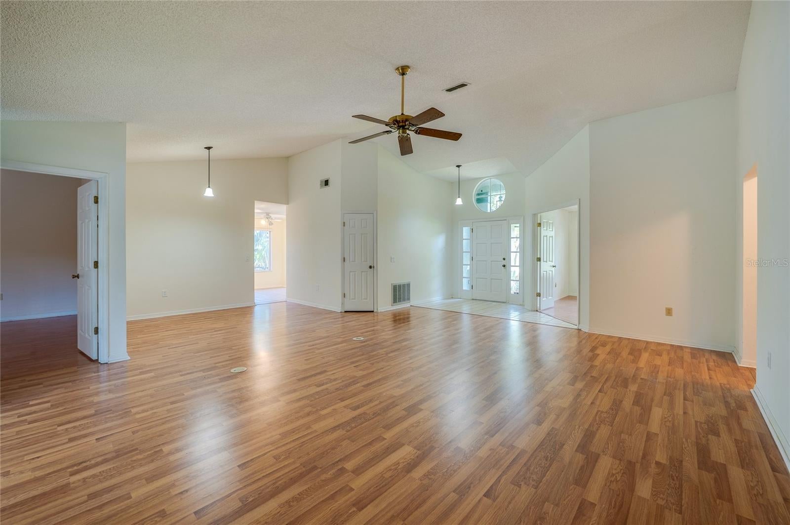 203 Live Oak Ct, Lake Mary, FL 32746 photo