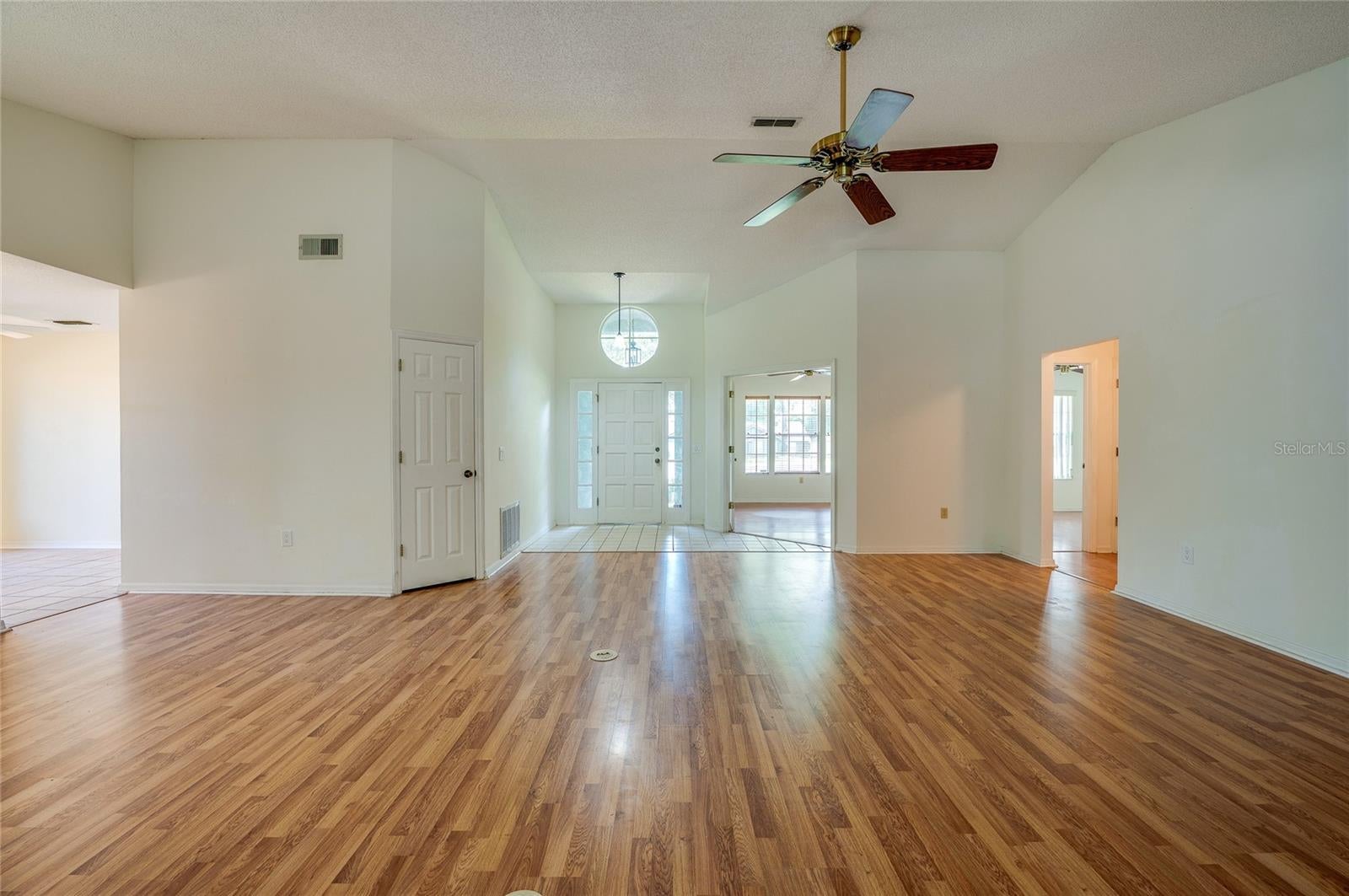 203 Live Oak Ct, Lake Mary, FL 32746 photo