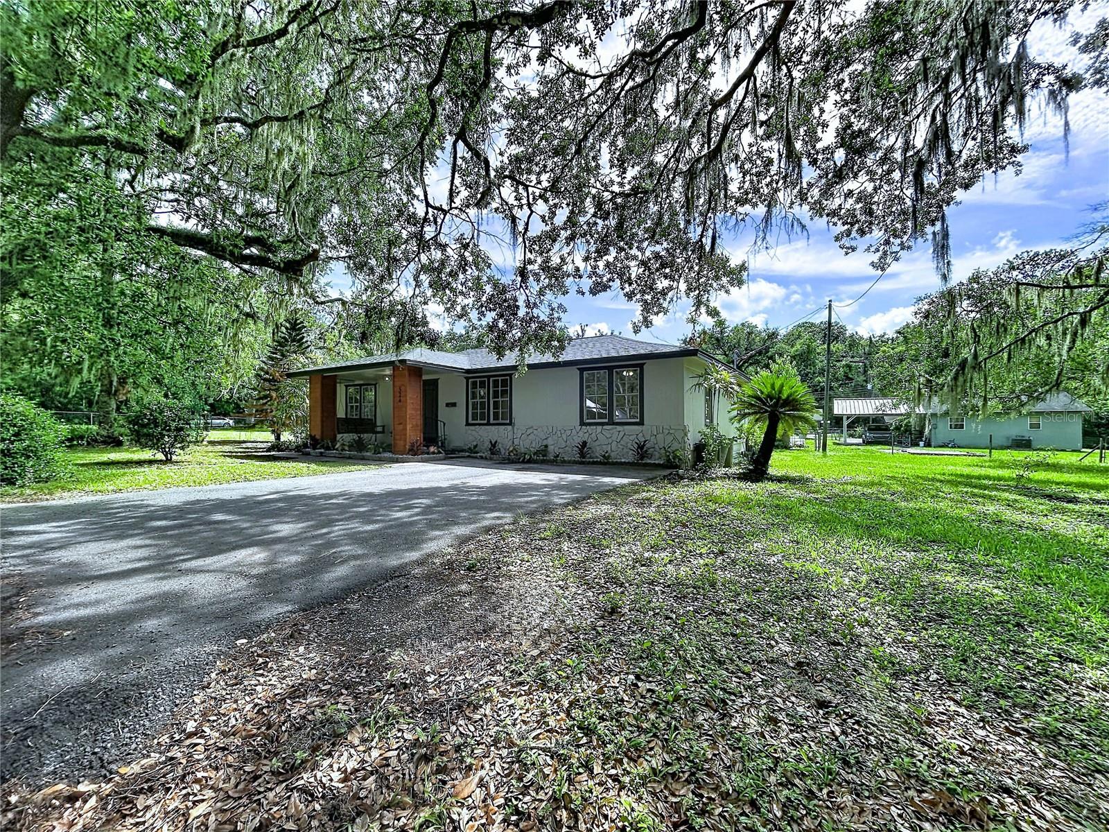524 East Ave, Brooksville, FL 34601 photo