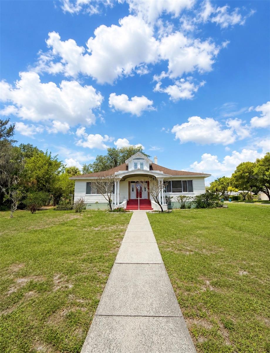 102 Lakeshore Blvd, Lake Wales, FL 33853