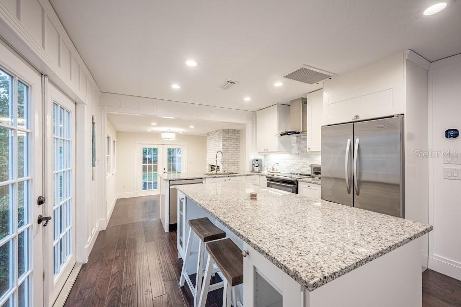 1837 Worrington St, Sarasota, FL 34231 photo
