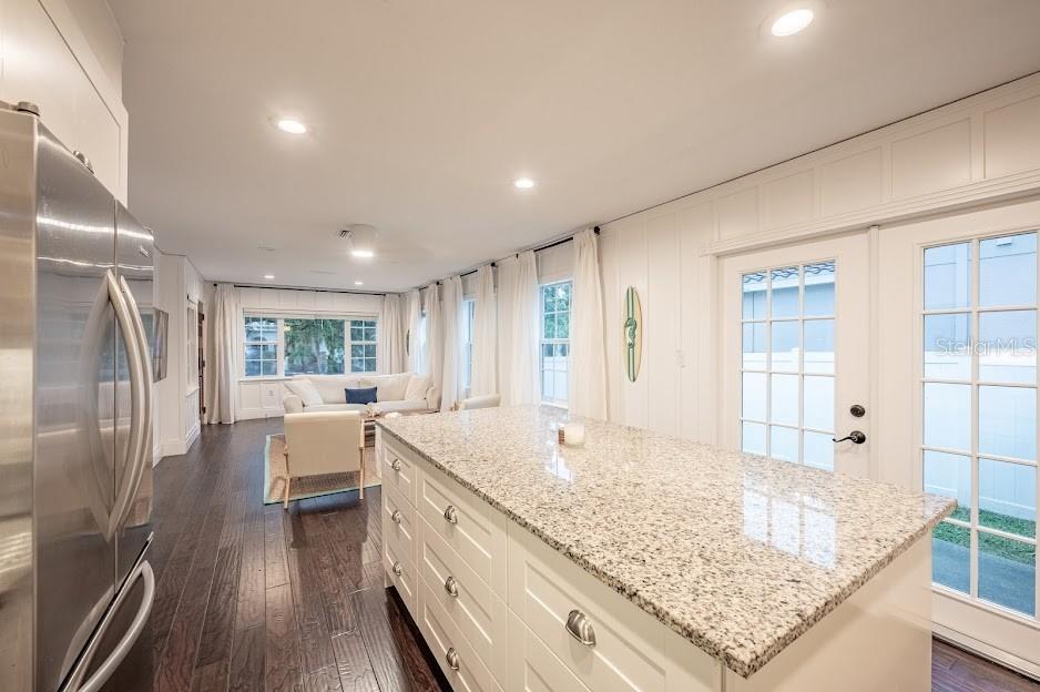 1837 Worrington St, Sarasota, FL 34231 photo