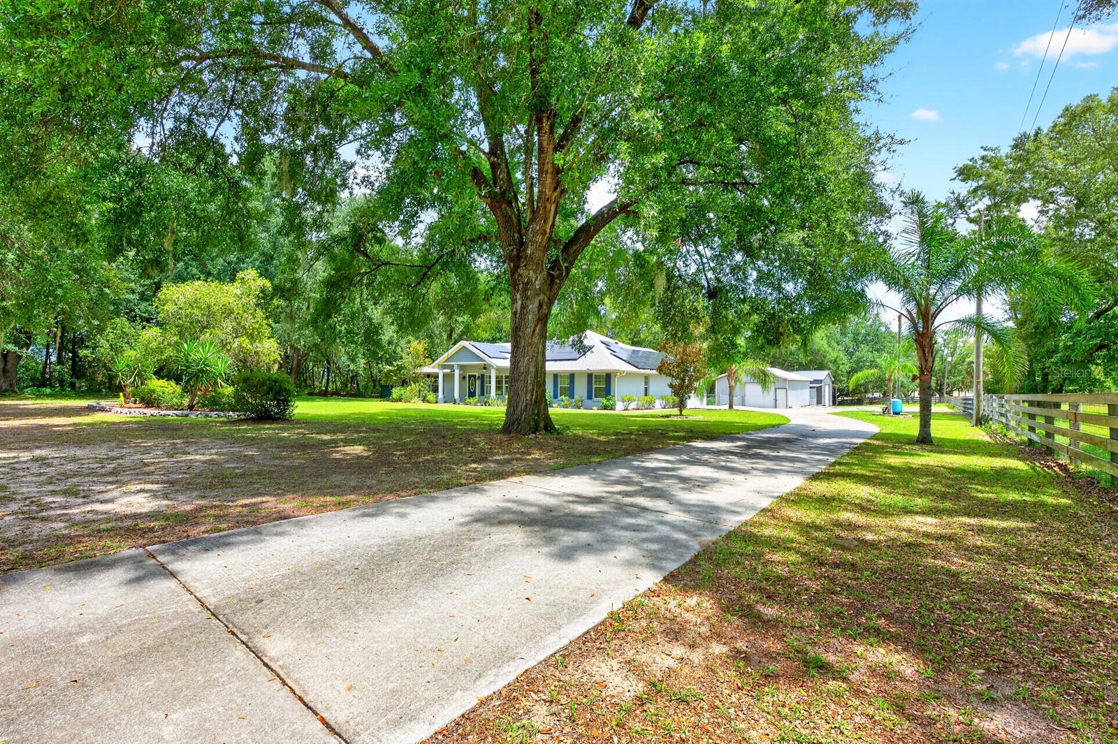 15771 SE 170 Ave, Weirsdale, FL 32195 photo