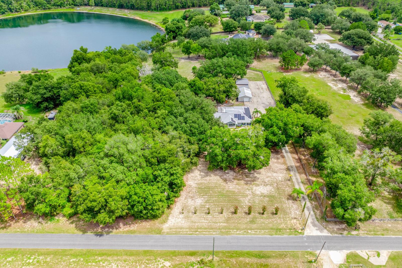 15771 SE 170 Ave, Weirsdale, FL 32195 photo