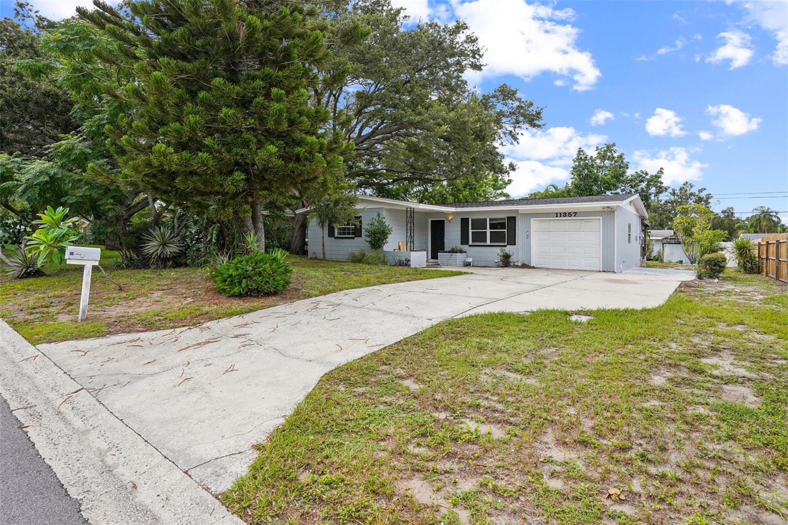 11357 116 Ave, Largo, FL 33778 photo