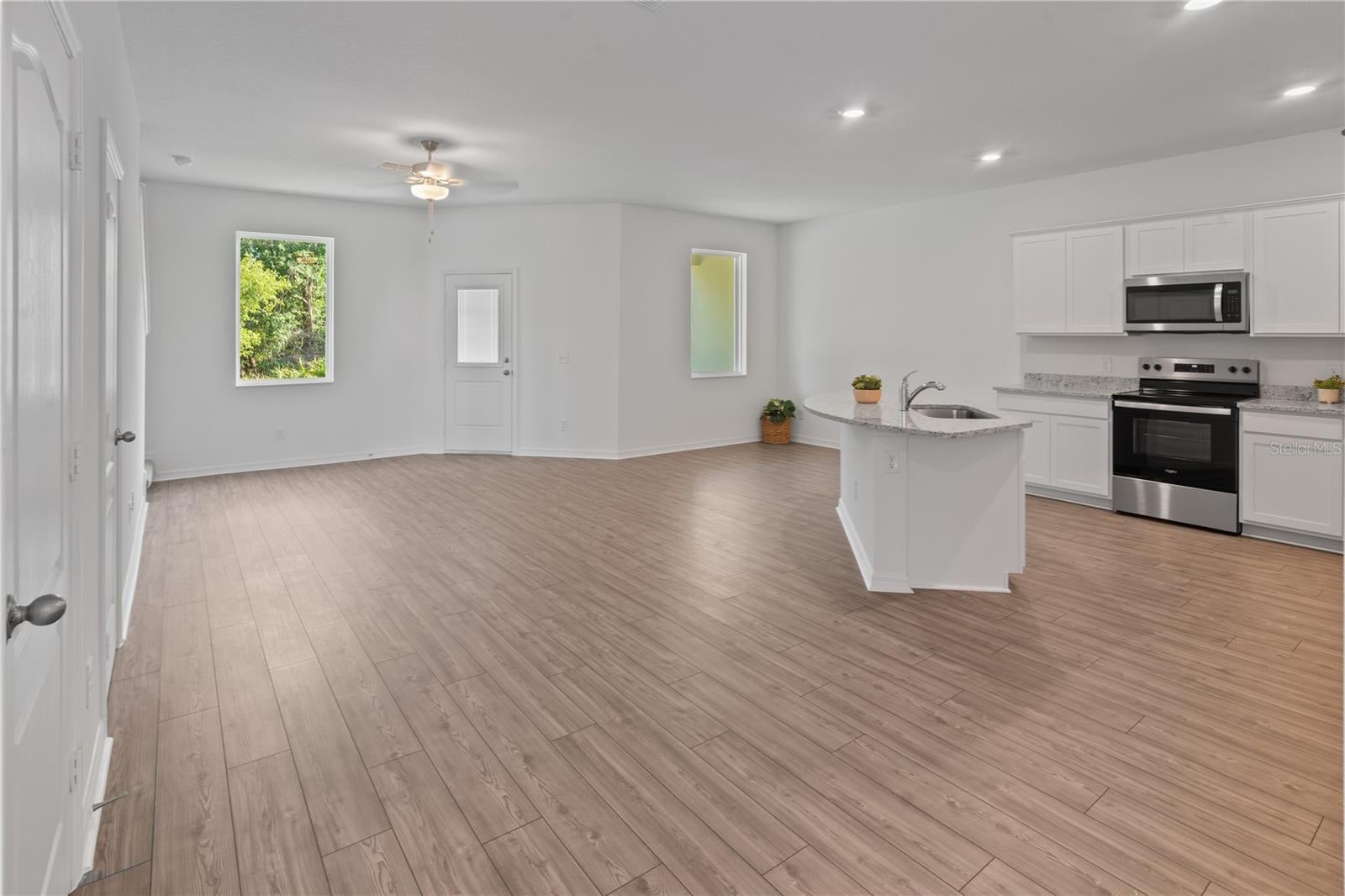 567 Bay Leaf Dr, Kissimmee, FL 34759 photo