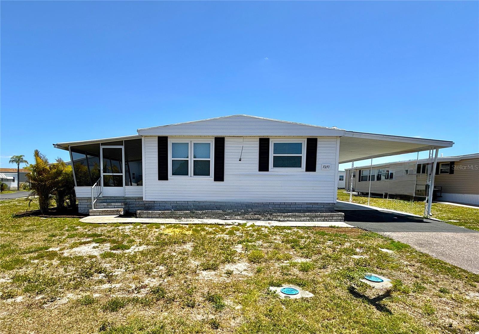 7271 Mount Arlington Dr, Saint Petersburg, FL 33702