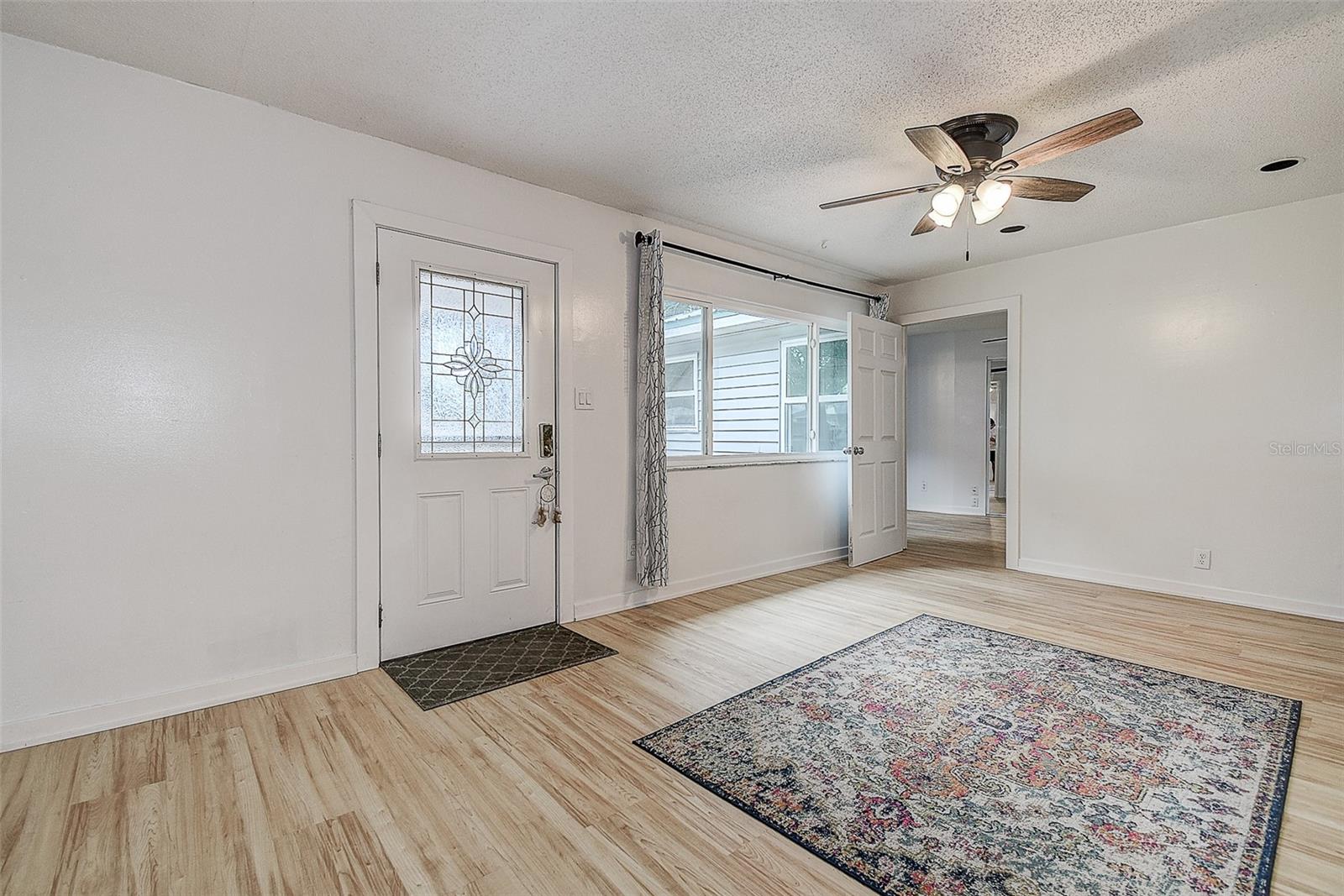 1509 Canterbury Rd, Saint Petersburg, FL 33710 photo