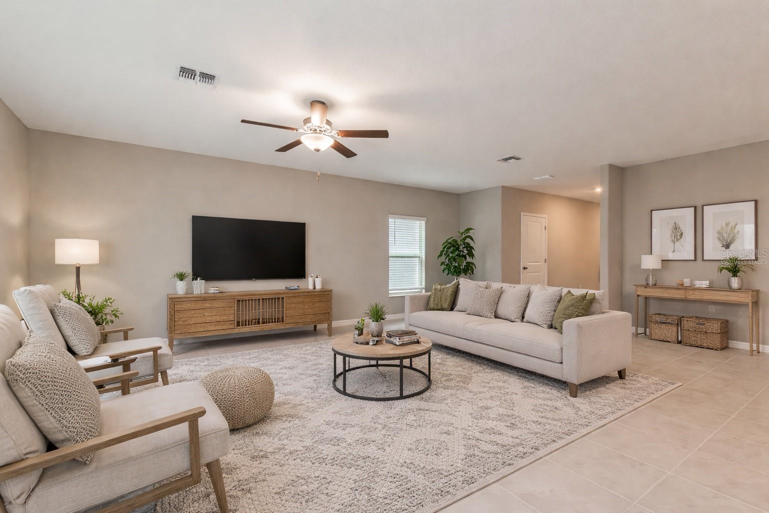 15515 Peace River Pl, Sun City Center, FL 33573 photo