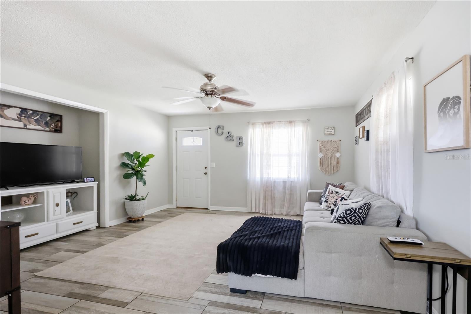 786 E Warren Ave, Longwood, FL 32750 photo
