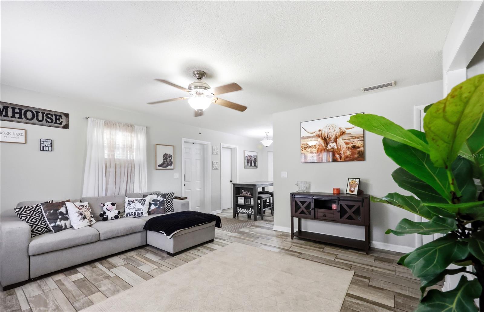 786 E Warren Ave, Longwood, FL 32750 photo