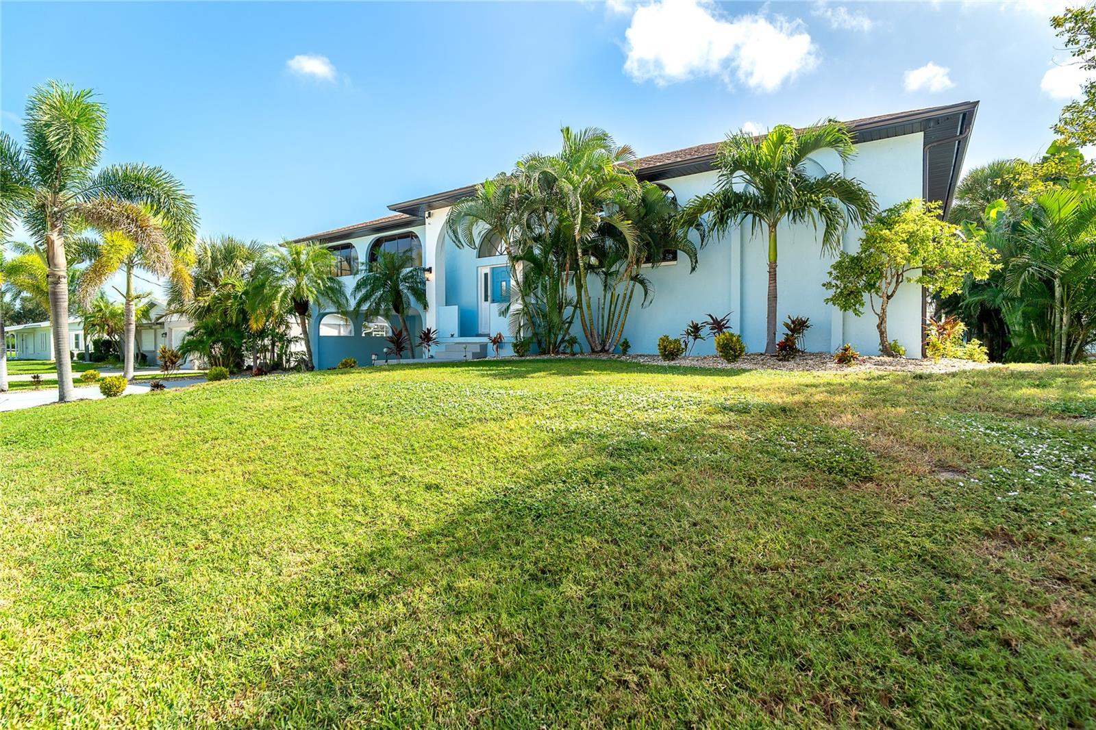 10467 Marion St, Englewood, FL 34224 photo