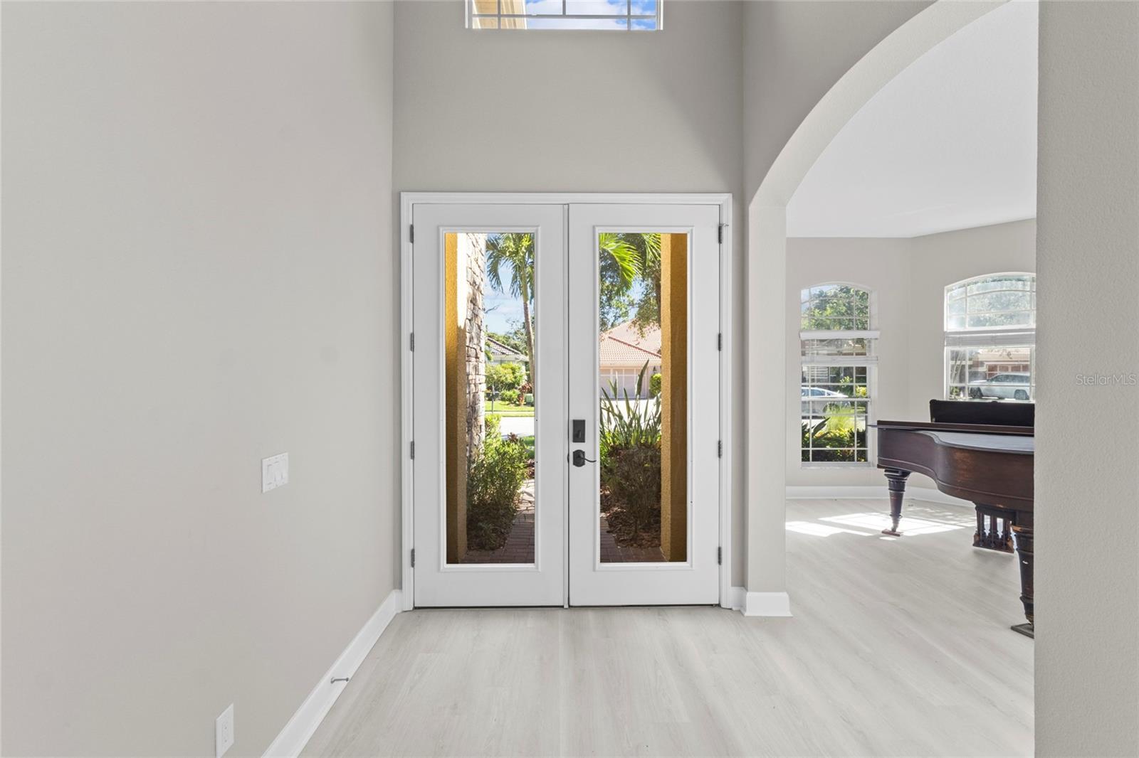 8134 Santa Rosa Ct, Sarasota, FL 34243 photo