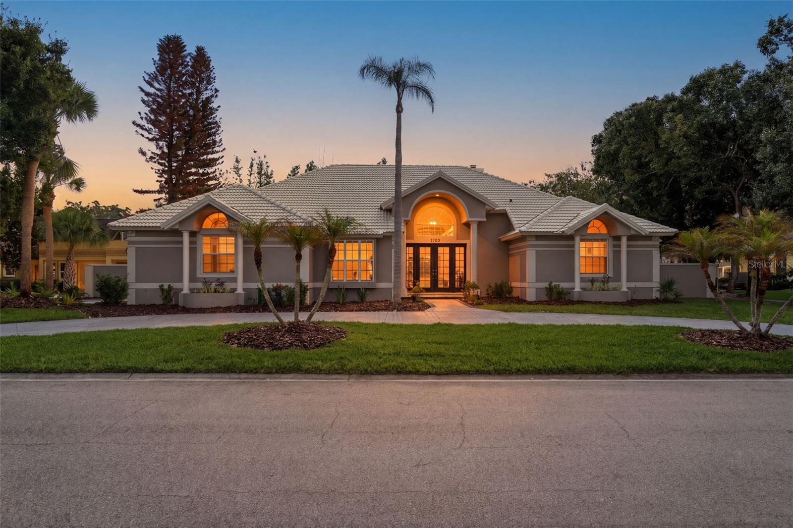 8935 Jonathan Manor Dr, Orlando, FL 32819 photo