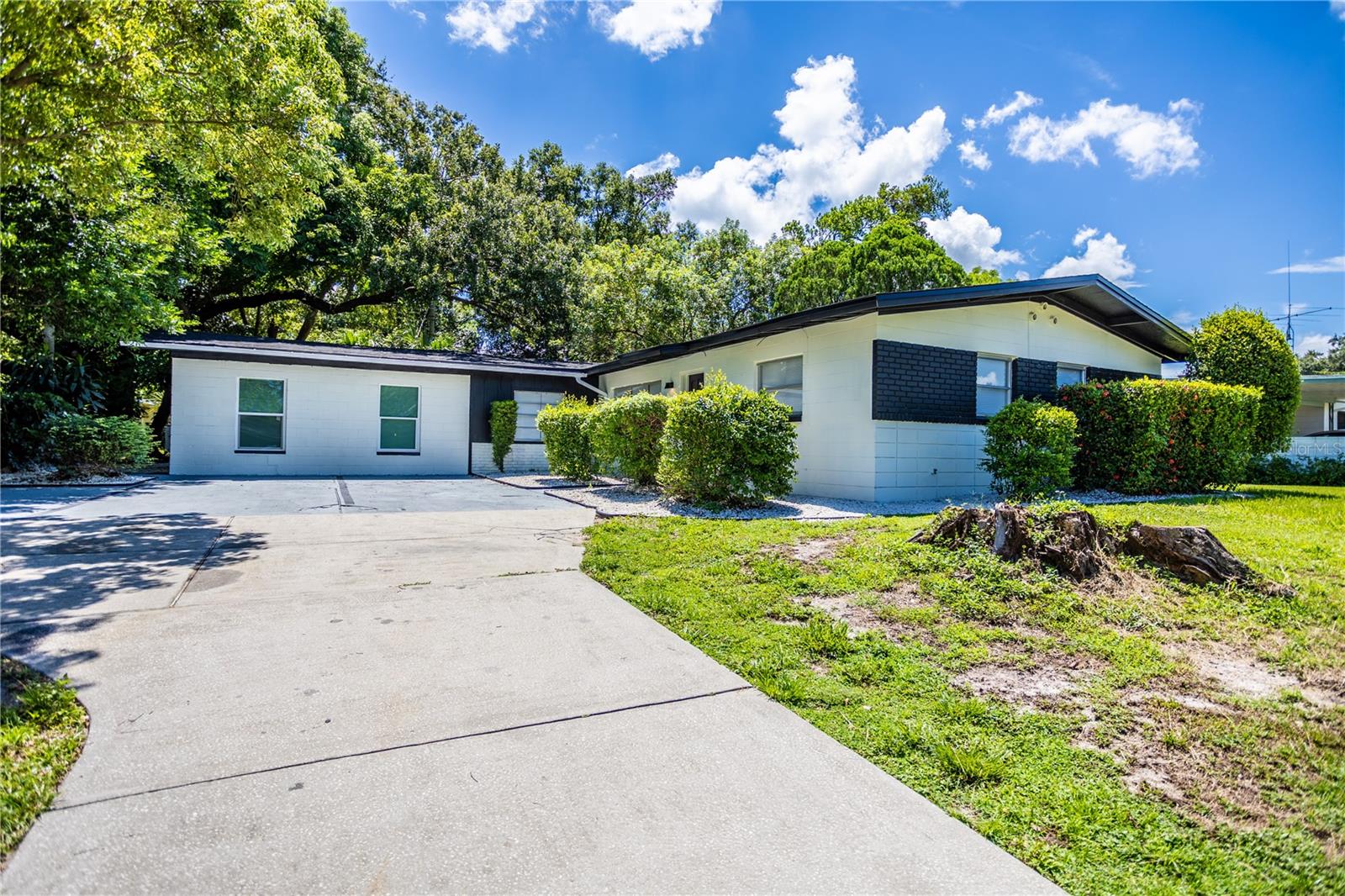 1213 Corbett Ln, Orlando, FL 32806 photo