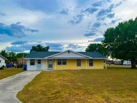 Single Family Residence in EAGLE LAKE FL 606 E CENTRAL AVENUE.jpg
