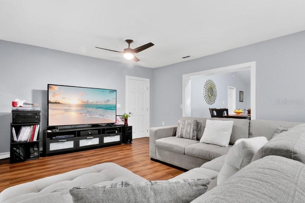 1092 W Riviera Blvd, Oviedo, FL 32765 photo