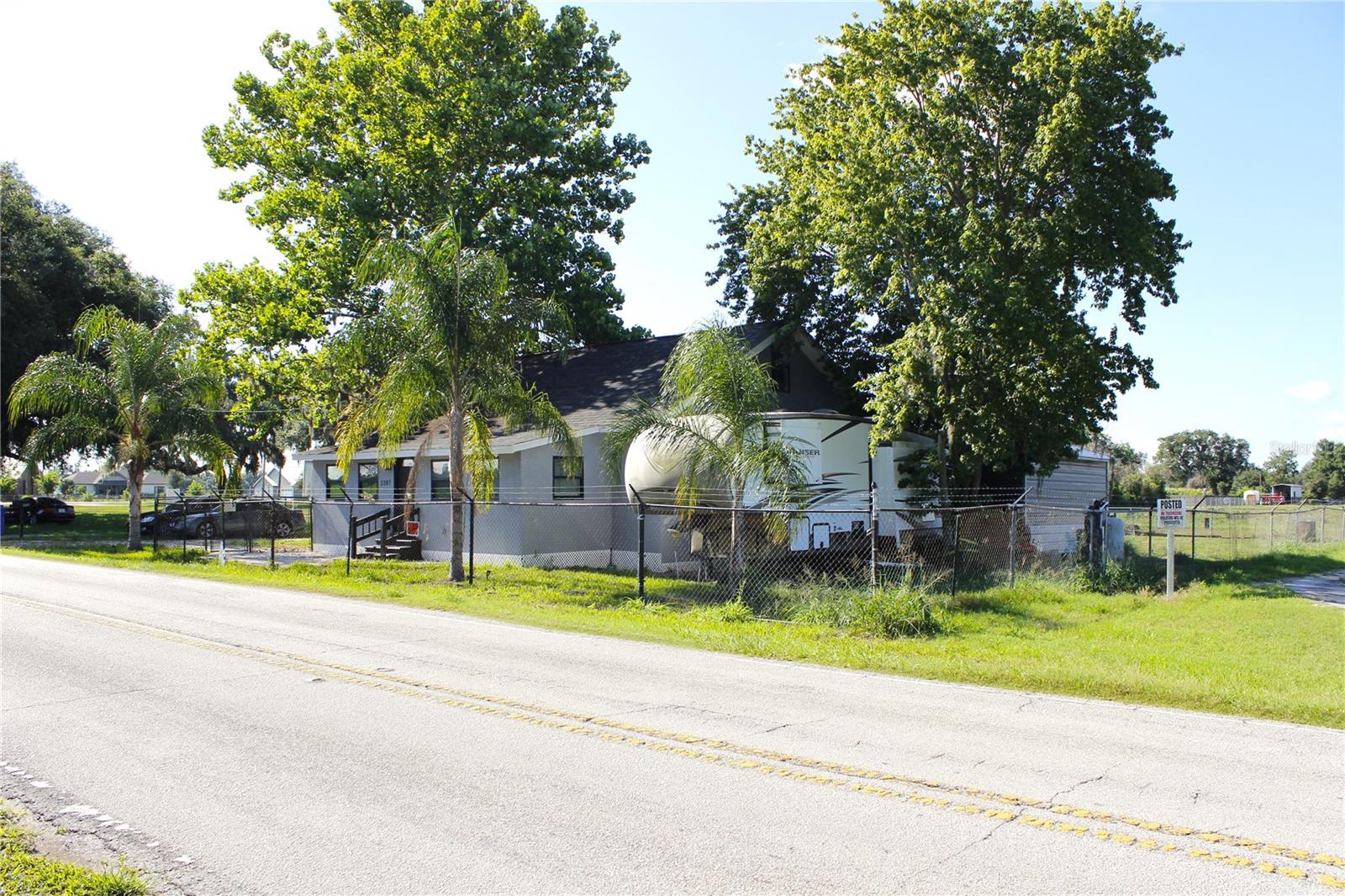 2207 Sparkman Rd, Plant City, FL 33566 photo