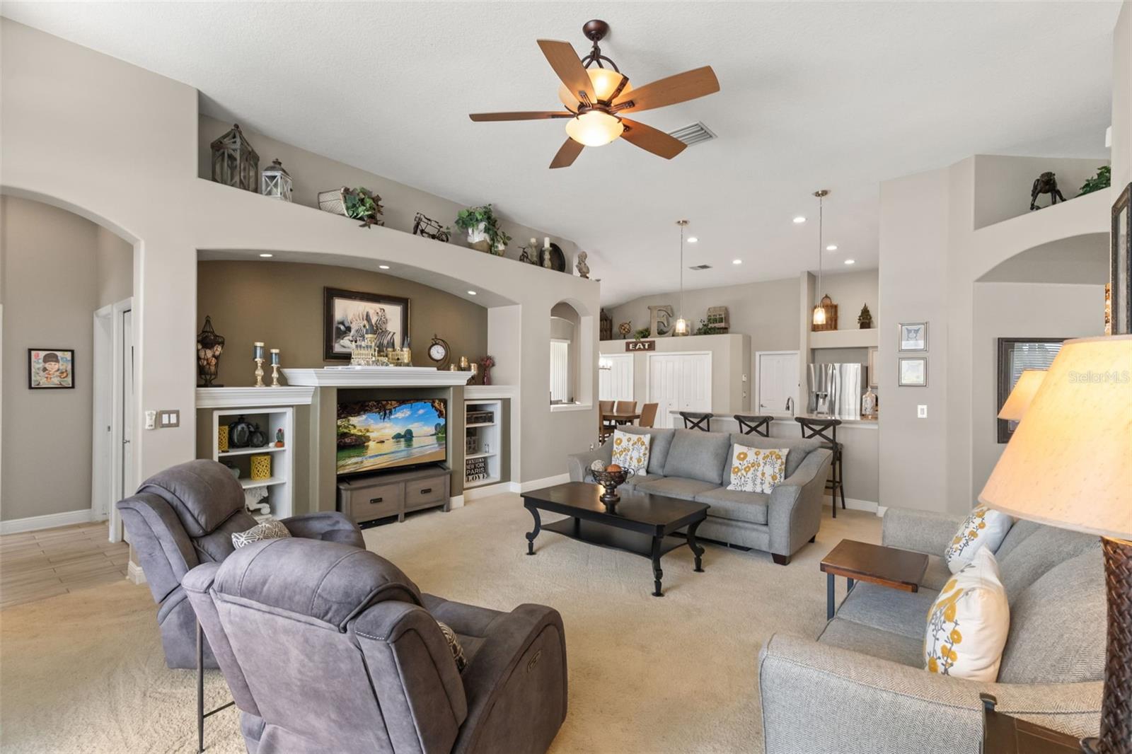 10236 Estuary Dr, Tampa, FL 33647 photo