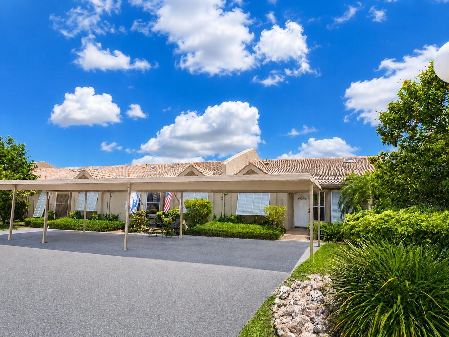 5530 37 St, Bradenton, FL 34203