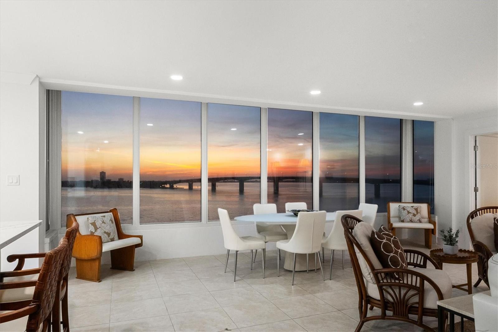 350 Golden Gate Pt, Sarasota, FL 34236