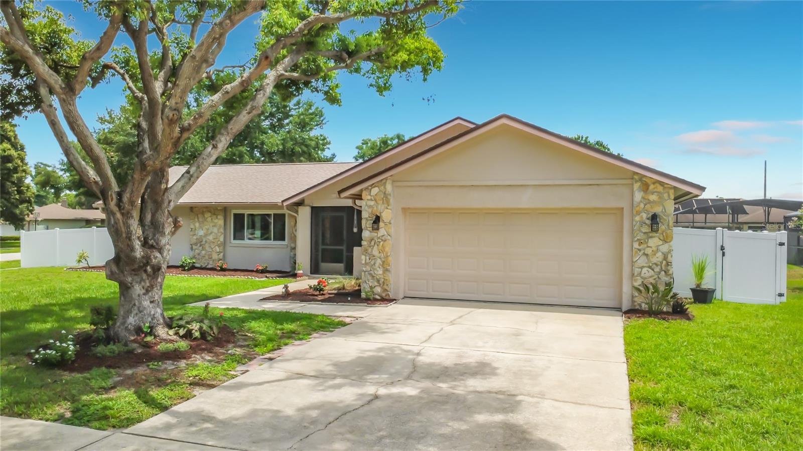 8654 Alegre Cir, Orlando, FL 32836 photo
