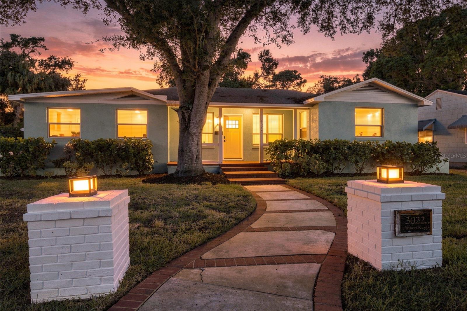 3022 1 St, Saint Petersburg, FL 33704